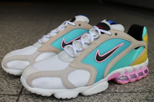 スニーカーのNIKE