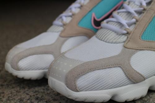 ナイキのズームスピリドンケージ2