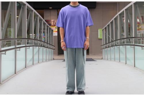 アクネストゥディオズのロゴバインディングTシャツ