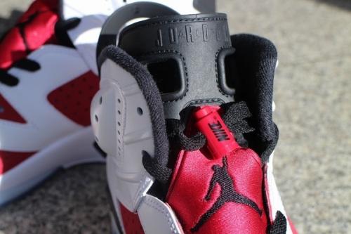 AIR JORDAN 6 RETROのカーマイン