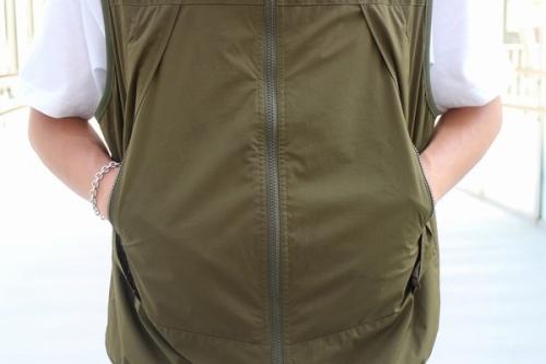 テックサイクリングベストのオリーブ