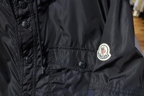 モンクレールのナイロンフーデッドジャケット