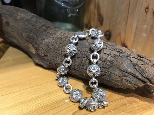 ラグジュアリーブランドのCHROME HEARTS