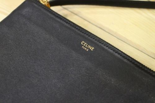 セリーヌのトリオショルダーバッグ