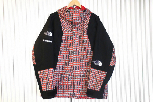 コラボ・別注アイテムのSupreme×THE NORTH FACE