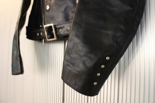 ノワールケイニノミヤのホーススキンライダースジャケット