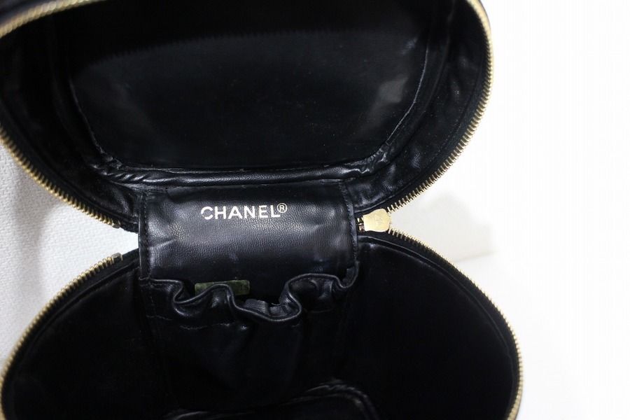 CHANEL / シャネル』からバニティポーチの入荷です！！[2019.04.17発行