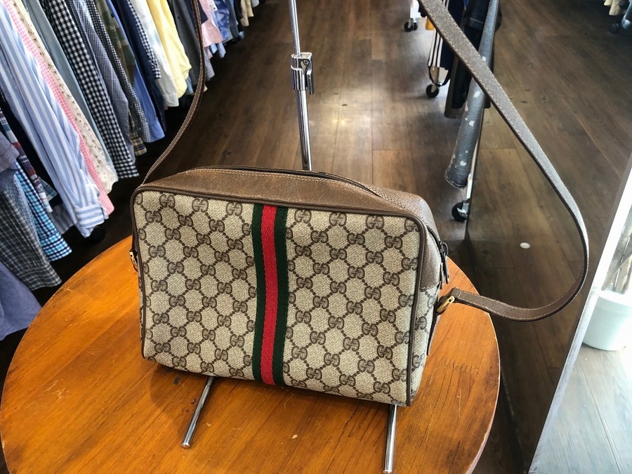 現行でも復刻されているシェリーライン！OLD GUCCI ショルダーバッグ 