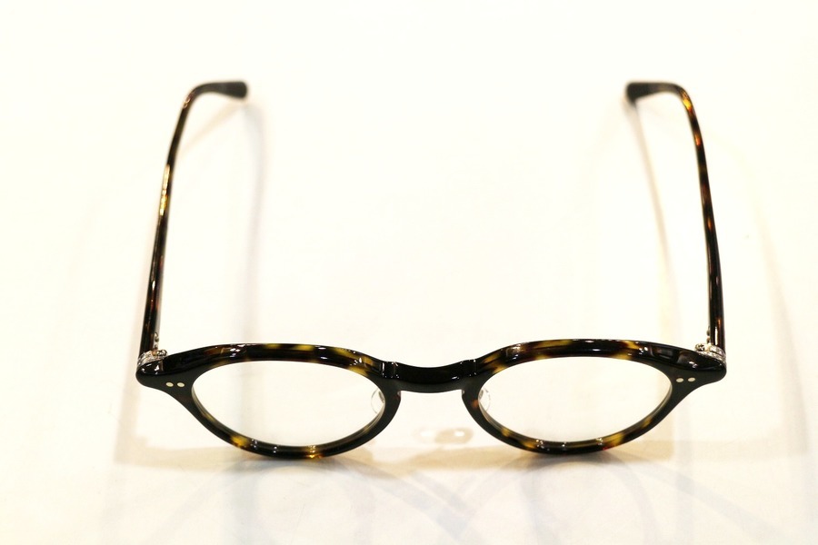 職人によるハンドメイドで作られるアイウェアブランド『EYEVAN  