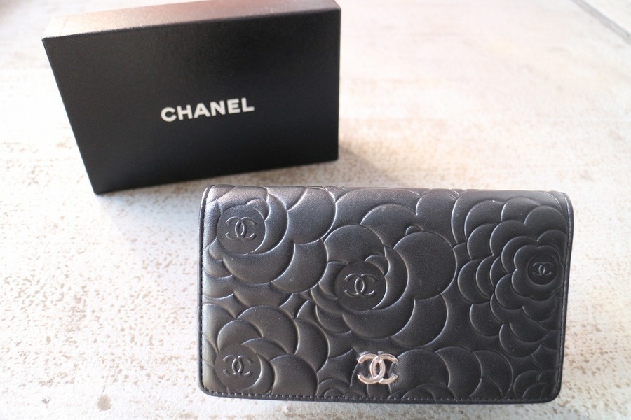 CHANEL/シャネル カメリア 二つ折り財布 入荷のお知らせです！[2019.11 ...