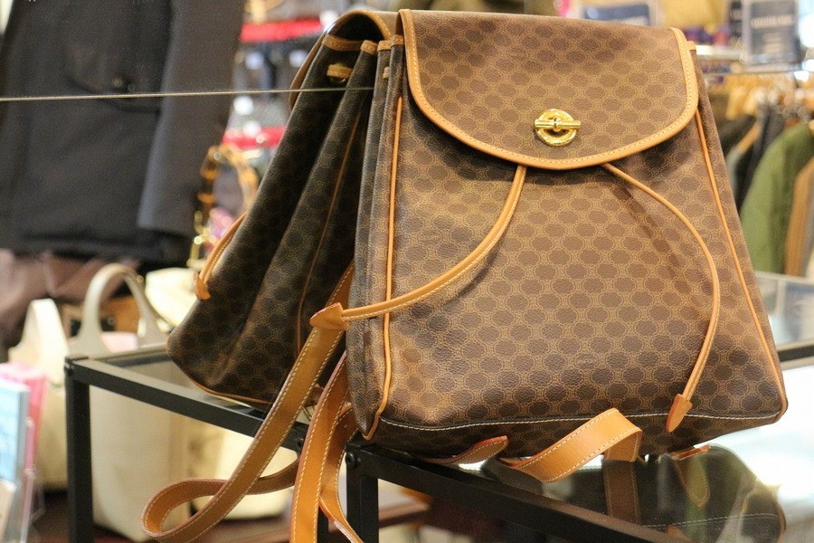 CELINE[セリーヌ]から人気のモダンヴィンテージなマカダムリュック入荷