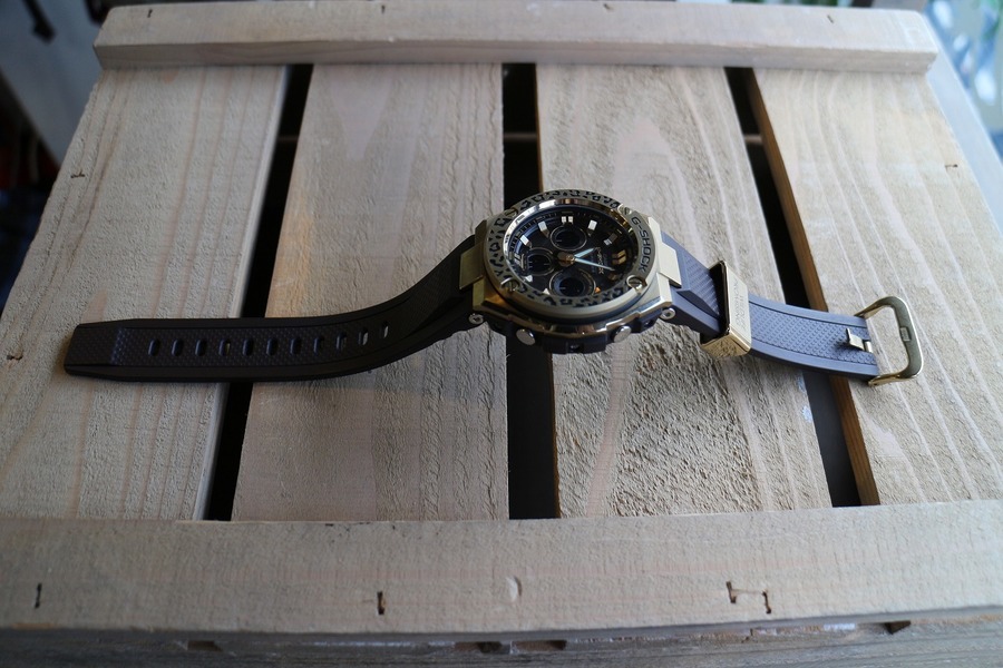 CASIO G-SHOCK/カシオから WILDLIFE PROMISINGコラボGST-W310WLP-1A9