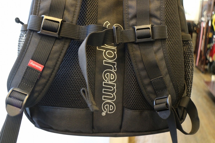 値下げしました。定価以下。supreme back pack 20ss