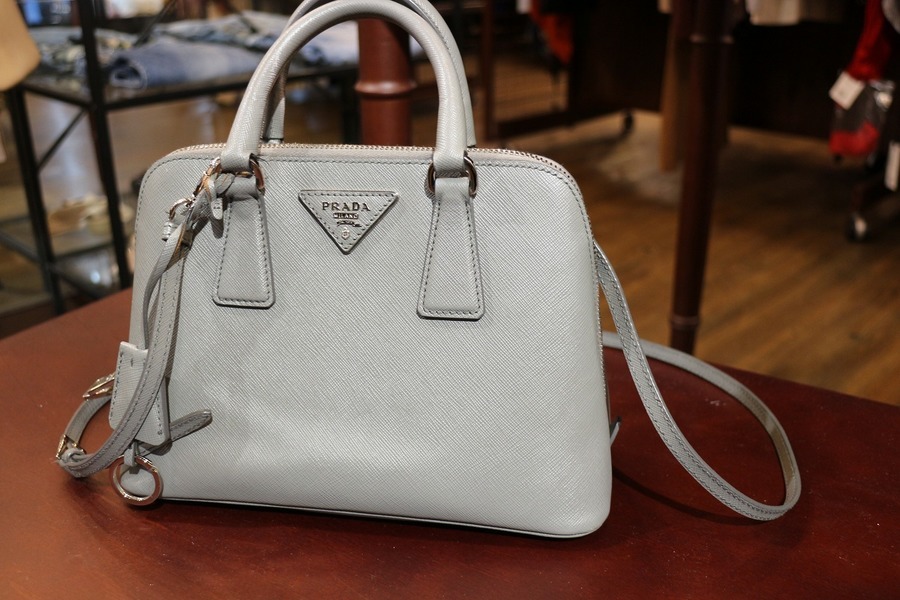 PRADA/プラダ】 ショルダーバッグ オンラインにて発売中[2020.05.21