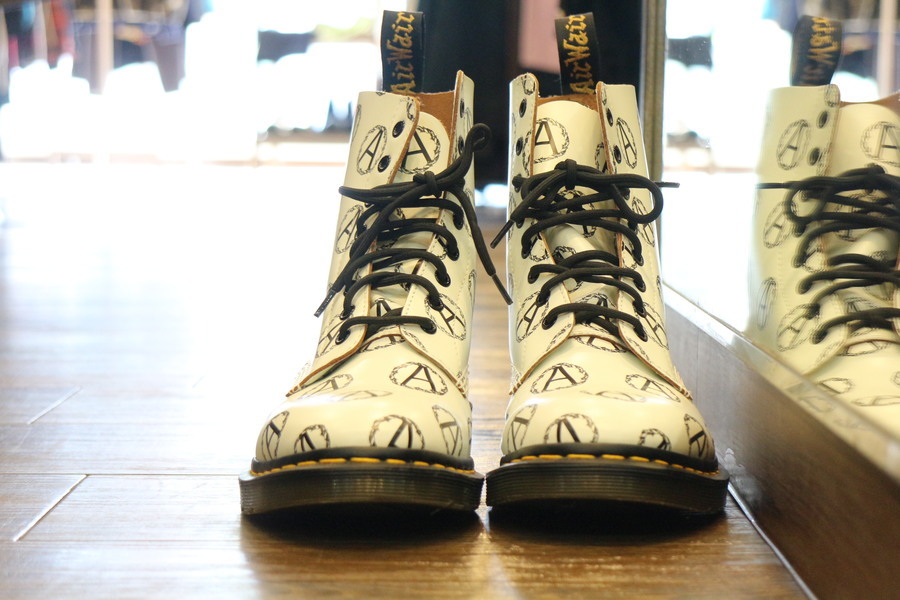 Dr.Martens/ドクターマーチン】からSupreme×UNDERCOVERコラボ