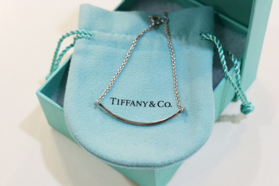【Tiffany & Co / ティファニー】Tスマイルブレスレット 入荷致しました。[2020.12.09発行]