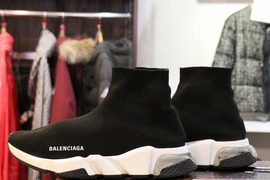 スピードトレーナー　Balenciaga