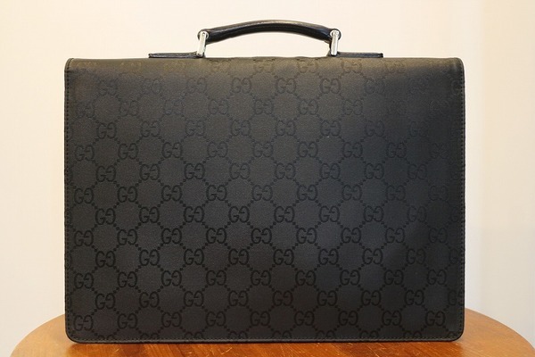 GUCCI グッチ　ビジネスバッグ　レザー×ナイロン コンビバッグ　黒 GUCCI グッチ ビジネスバッグ レザー×ナイロン コンビバッグ 黒 【公式