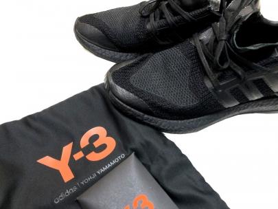 「スポーツブランドのY-3 」