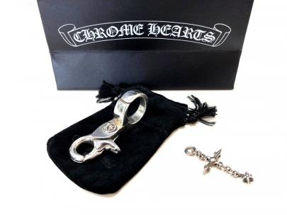 「ラグジュアリーブランドのCHROME HEARTS 」