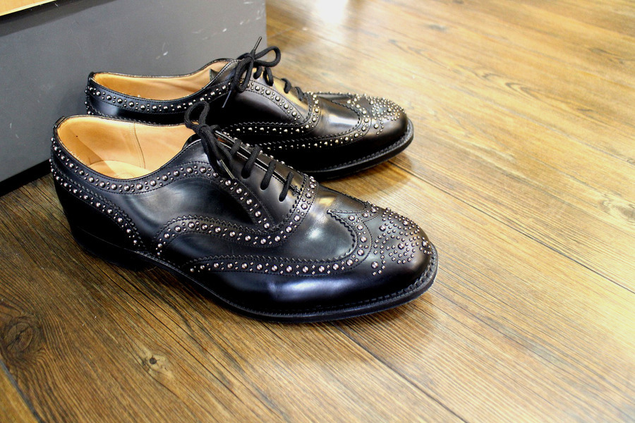 ラグジュアリーな一足を。CHURCH'S（チャーチ）スタッズシューズ入荷