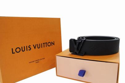 「ラグジュアリーブランドのLOUIS　VUITTON 」