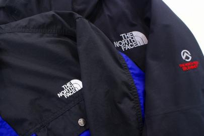 「アウトドアブランドのTHE NORTH FACE 」