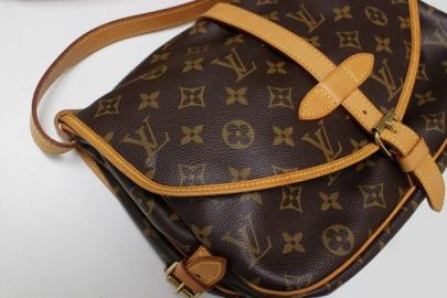 「ラグジュアリーブランドのLOUIS　VUITTON 」