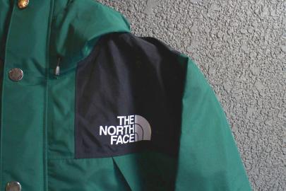 「アウトドアブランドのTHE NORTH FACE 」