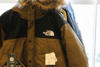 「アウトドアブランドのTHE NORTH FACE 」