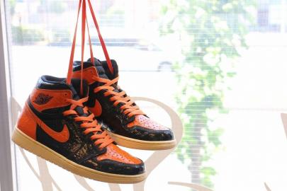 「スポーツブランドのNIKE AIR JORDAN 1 RETRO HIGH OG 」