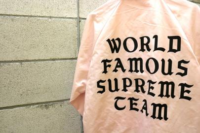 「ストリートブランドのSUPREME 」