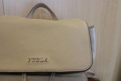 「インポートブランドのFURLA 」