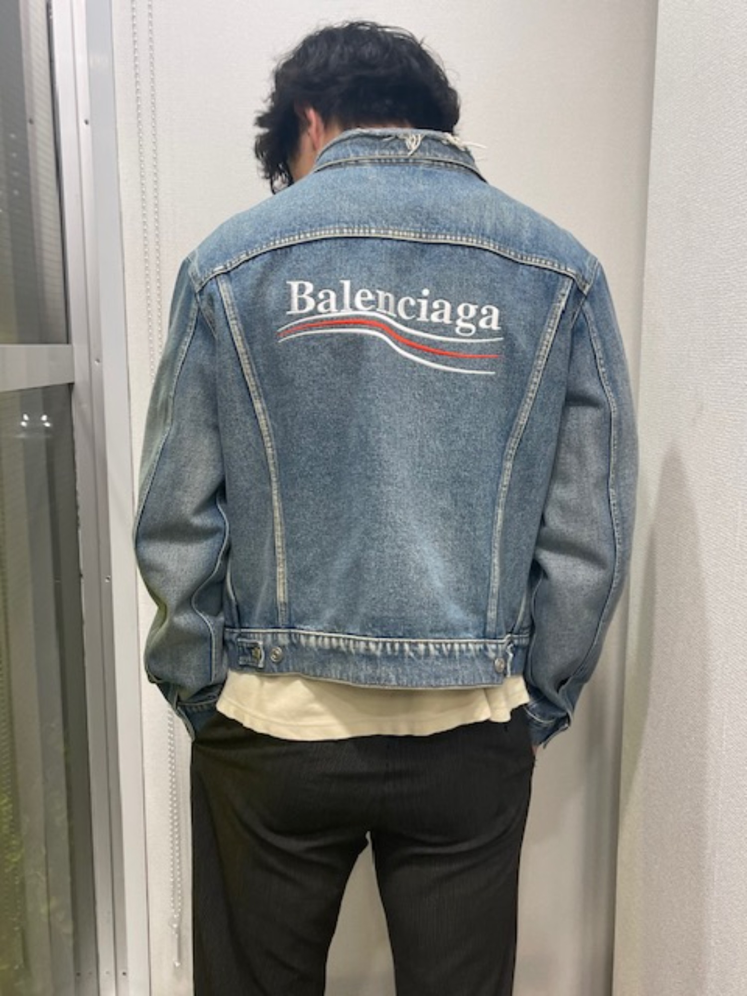 人気ブランド【BALENCIAGA/バレンシアガ】より【Denim Embroidered