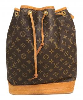 「ラグジュアリーブランドのLOUIS VUITTON 」