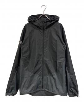 「アウトドアブランドのARC'TERYX 」