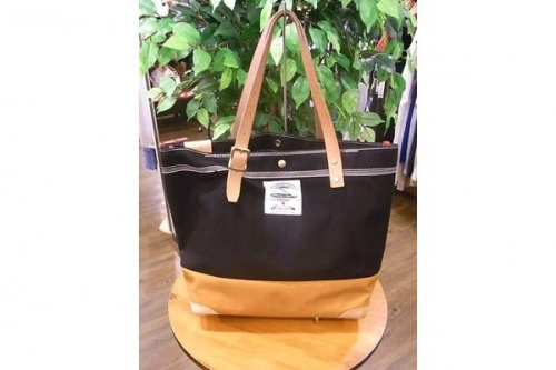 シューズ・バッグのトートバッグ