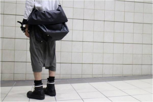 メンズのアクネトゥディオズ