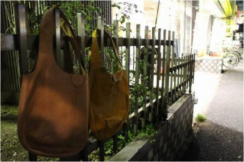 バッグのハクヌキテバッグ