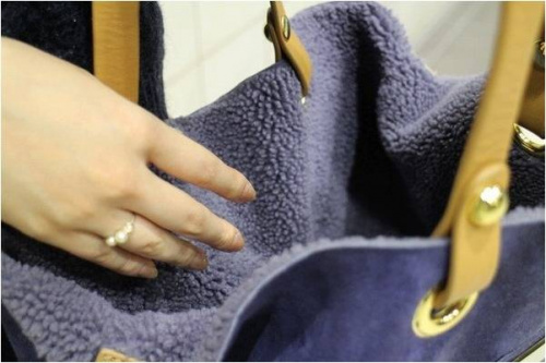 シューズ・バッグのアグ