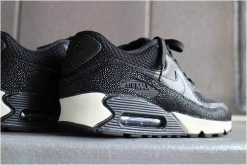 シューズ・バッグのスニーカー