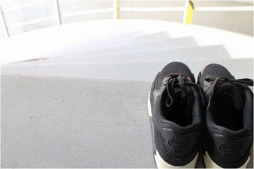 スニーカーのNIKE