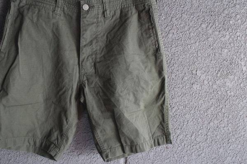 ハーフパンツのSASSAFRAS