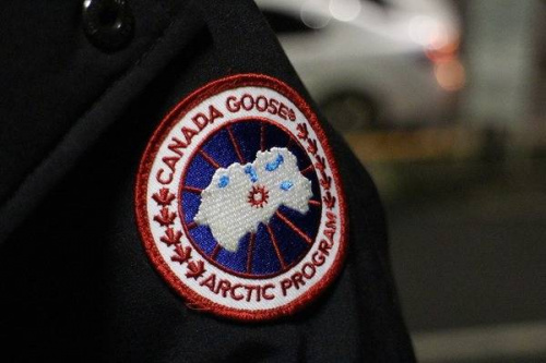 メンズのトップス