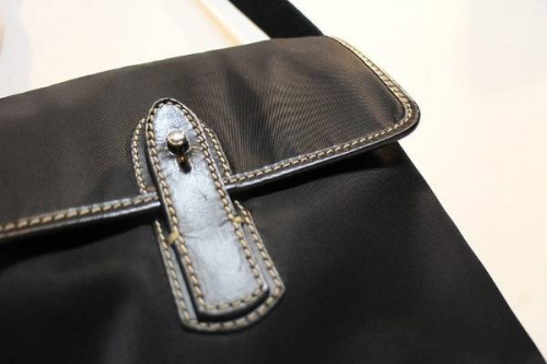 シューズ・バッグのショルダーバッグ