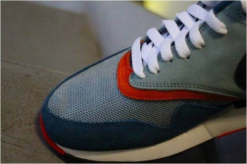 シューズ・バッグのスニーカー