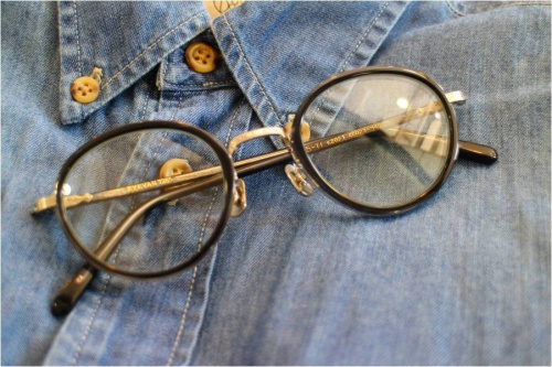 伊達眼鏡のアイヴァン