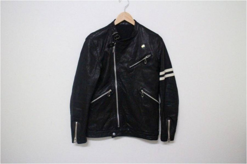 ライダースのレザージャケット