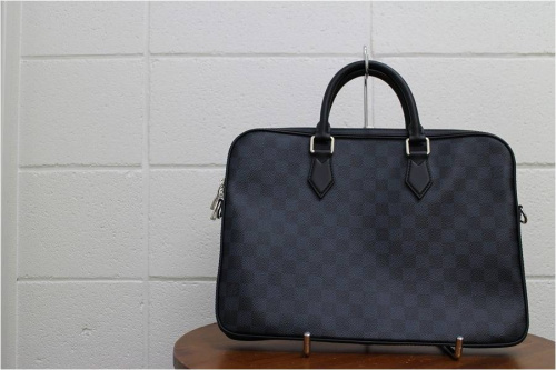 LOUISVUITTONのルイヴィトン