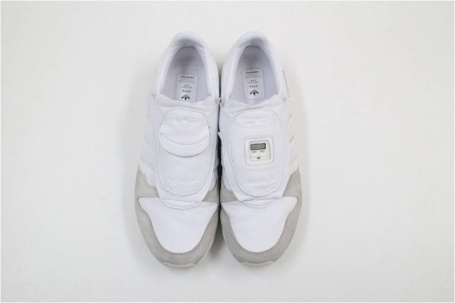 adidasのMICROPACER